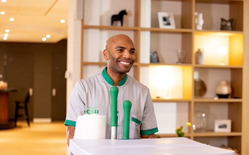 Zorg branche hospitality en warme lach csu